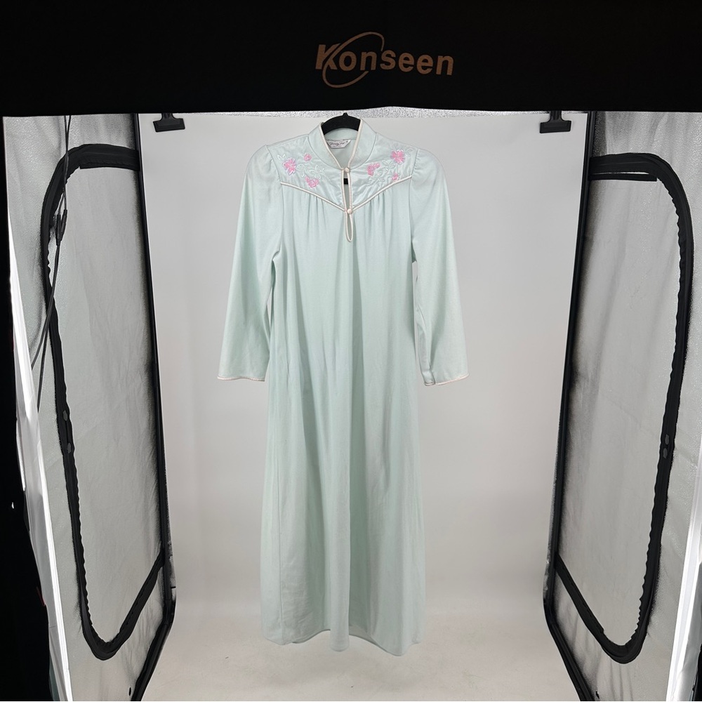 Vintage Mint Green Medium Vanity Fair Nightgown with Pink Floral Embroidery